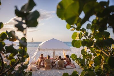 Aruba Eagle Beach Romantic Sunset Picnic in a Luxury Cabana - Food and drink: charcuterie plus sparkling wine, with clear expectations