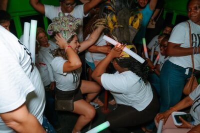 Aruba Nightlife Party Bus with Unlimited Drinks & DJ on Road Jam - DJ power: how music requests actually change your night