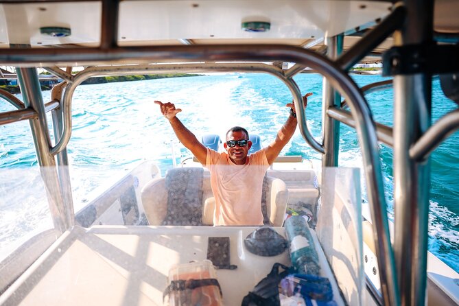 Aruba Private Boat Charter: Morning, Afternoon or Sunset Cruise - Onboard: speed, cleanliness, and a captain who reads the room