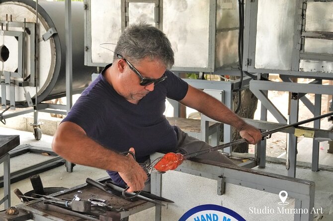 Aruba with Bus and Hop-on Hop-off Tour - Stop 4: Restaurant Murano Art for glassblowing you can actually watch