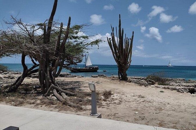 Best of Aruba Island Tours - California Lighthouse: west-coast panorama with an optional extra