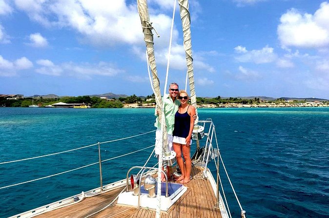 Blue Parrot Snorkel Sail with 4 course lunch or dinner in Aruba - Value check: $1,919 per group (up to 6) and what you’re really paying for