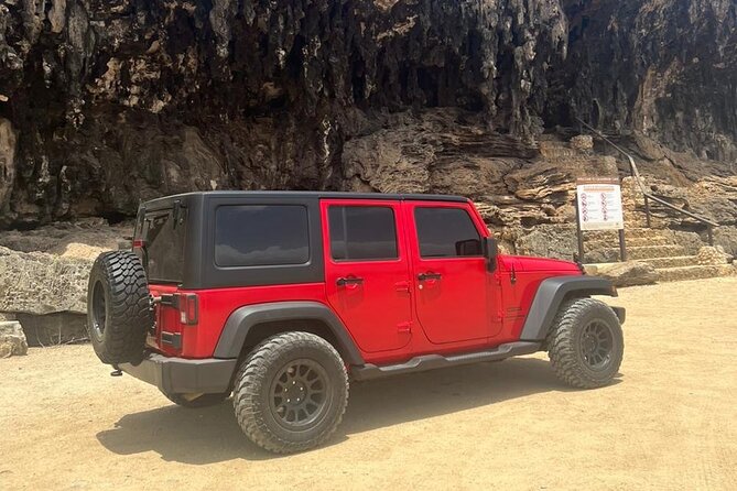 Full day Aruba Island Private Jeep Tour Arikok Park - Drone Shots - Hooiberg viewpoint: where you catch your bearings