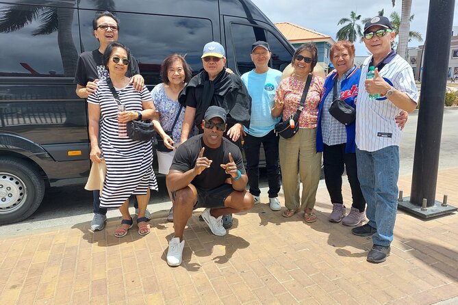Half-Day Aruba Sightseeing Tour & Beach in an Air-condition Bus - The guide experience: why this tour keeps scoring high
