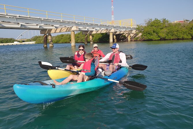 Kayak Tour at Mangel Halto and Spanish Lagoon - The guide factor: why Philip Tromp’s style matters on the water