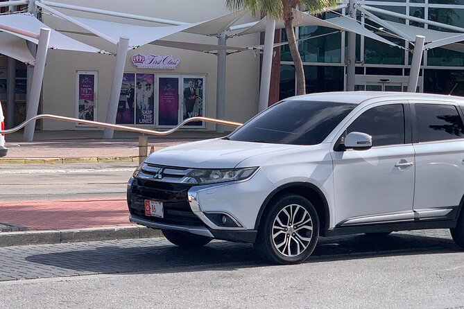 Private Airport Transfers in Aruba - Inside the Ride: Clean, Air-Conditioned Comfort Plus Island Tips