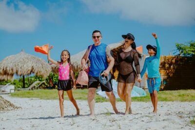 Private Snorkeling and Boat Riding Experience in Aruba - Meeting up at Vissershutjes (Noord) and timing your day