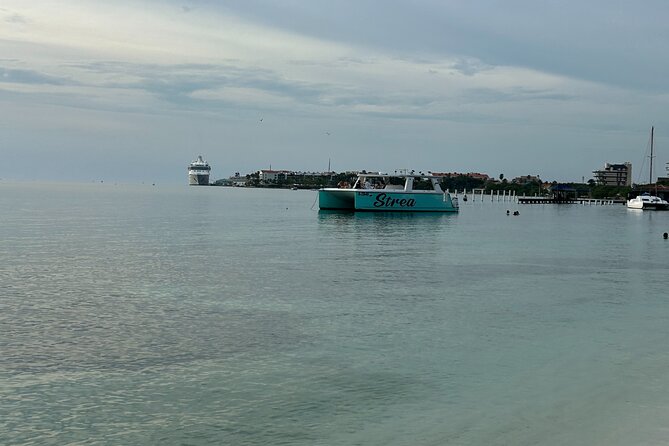 Private Sunset Tour in Aruba - Music, crew, and the chilled-on-purpose vibe