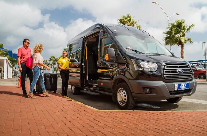 Round-Trip Aruba Airport Express Transfer - The Coach Ride: What 20 Minutes Typically Feels Like