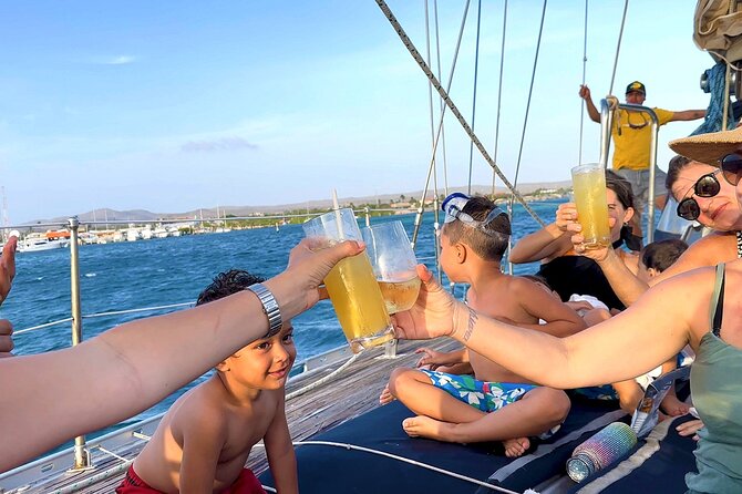 Tropical Dream Snorkel and Dinner Sail in Aruba - From Varadero Marina through Spanish Lagoon and Boca Catalina